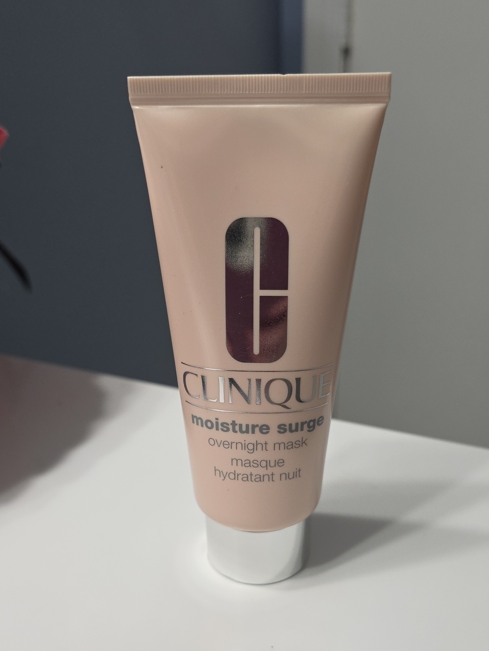Clinique Moisture Surge Overnight Mask - Light Pink Tube